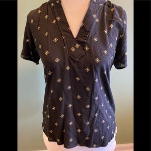 Women’s V-neck Top